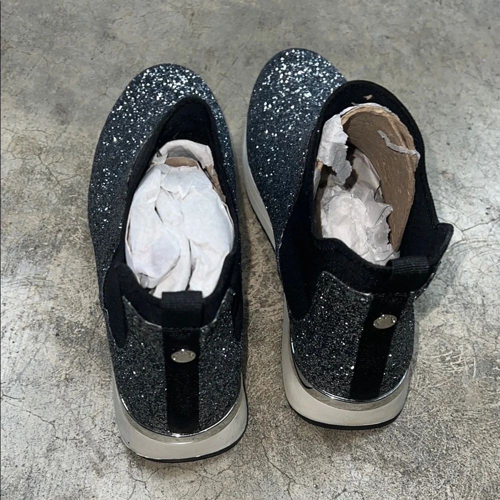 Kenneth Cole Reaction Black and Silver Platform Sneakers